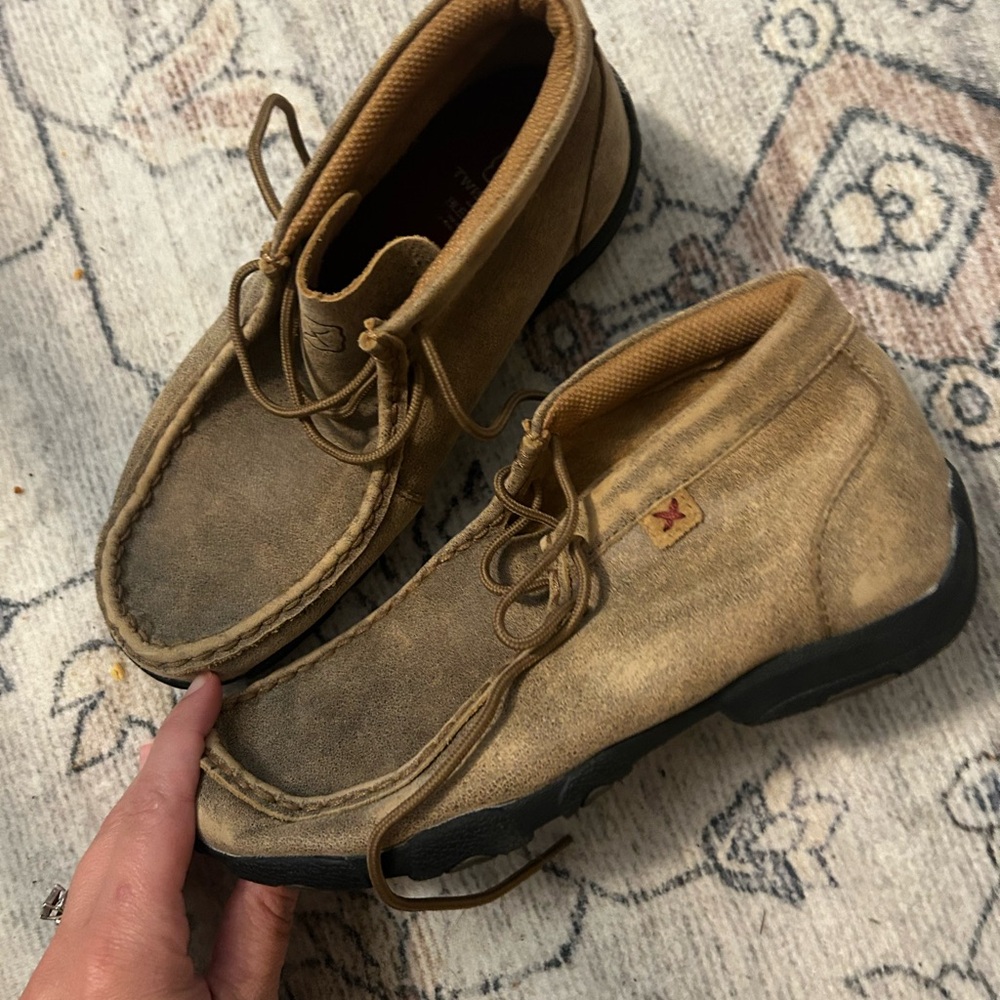 Twisted X Men's Tan Suede Chukka Boots